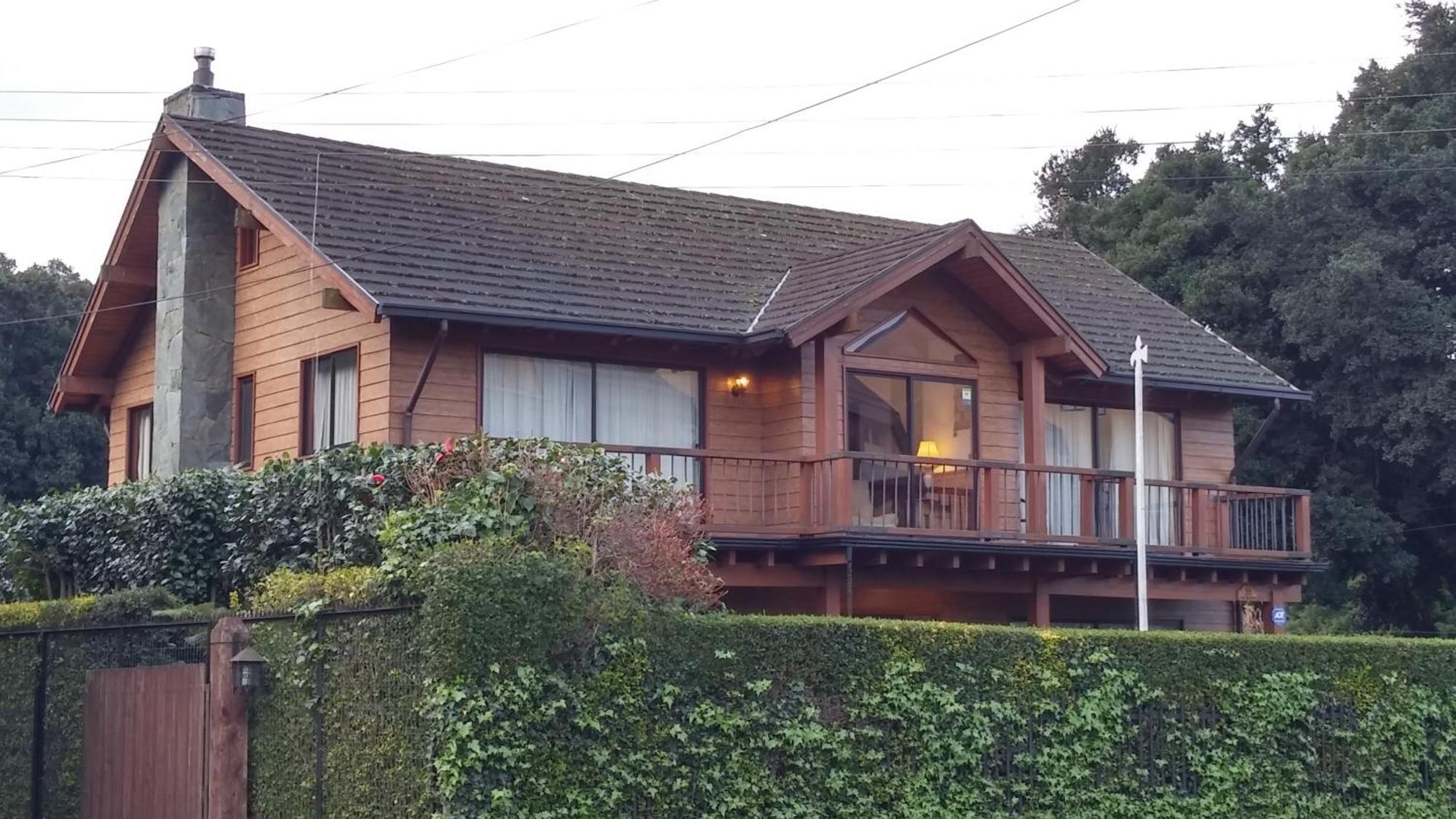 Frontera Pucon Hostel B&B Exterior foto